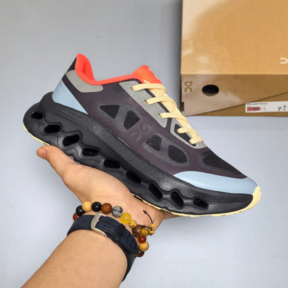 ON Cloudultra Pro Shoes