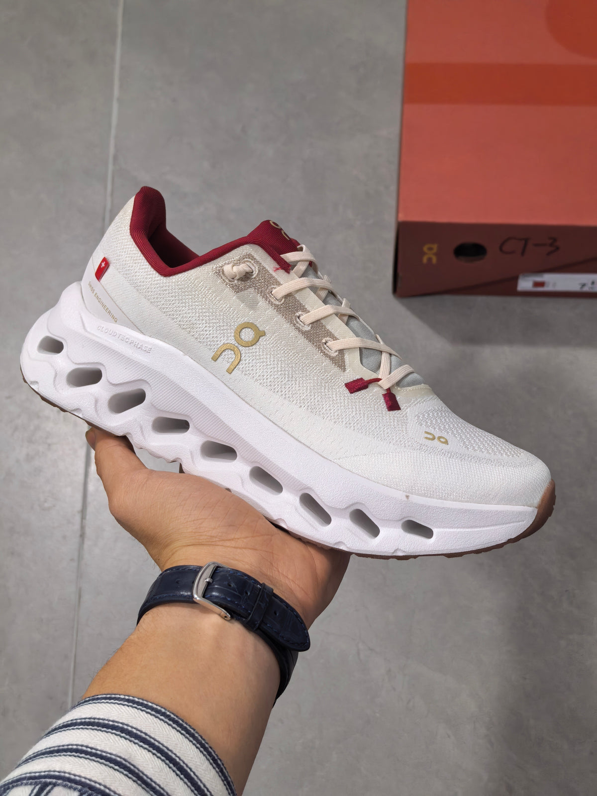 ON Cloudultra Pro Shoes