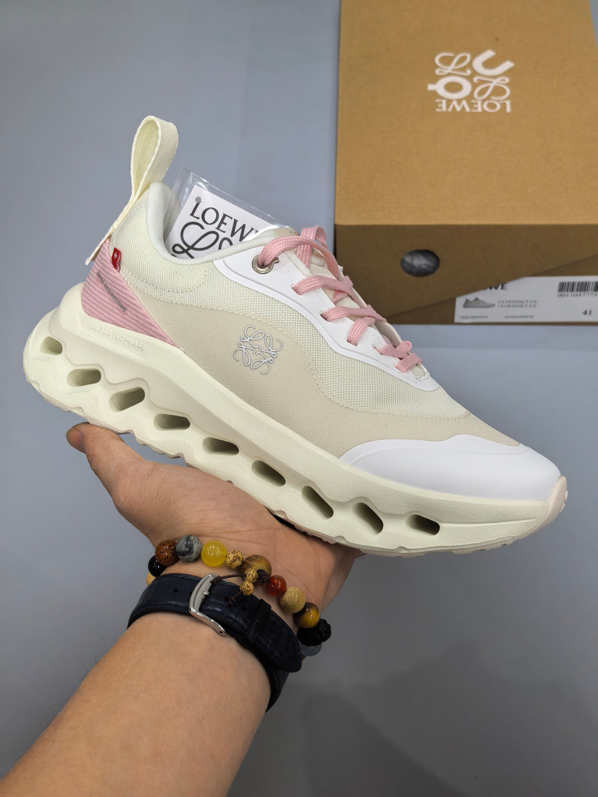 ON Cloudultra Pro Shoes