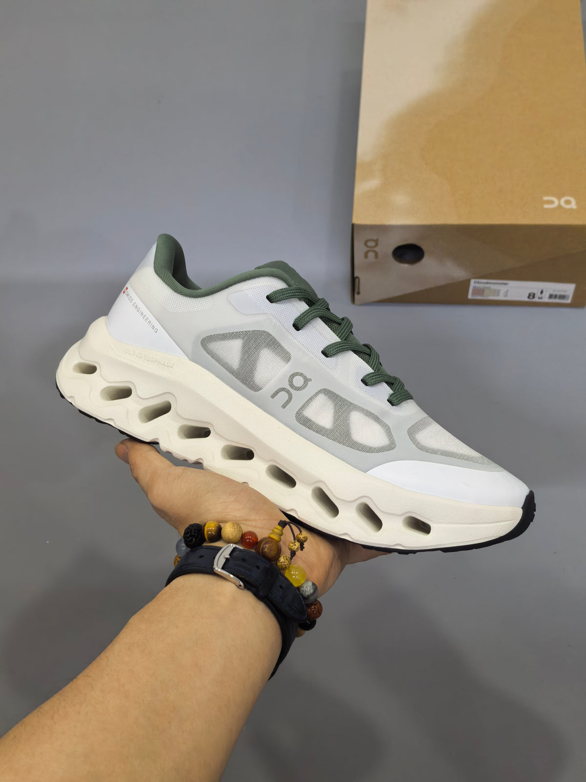 ON Cloudultra Pro Shoes
