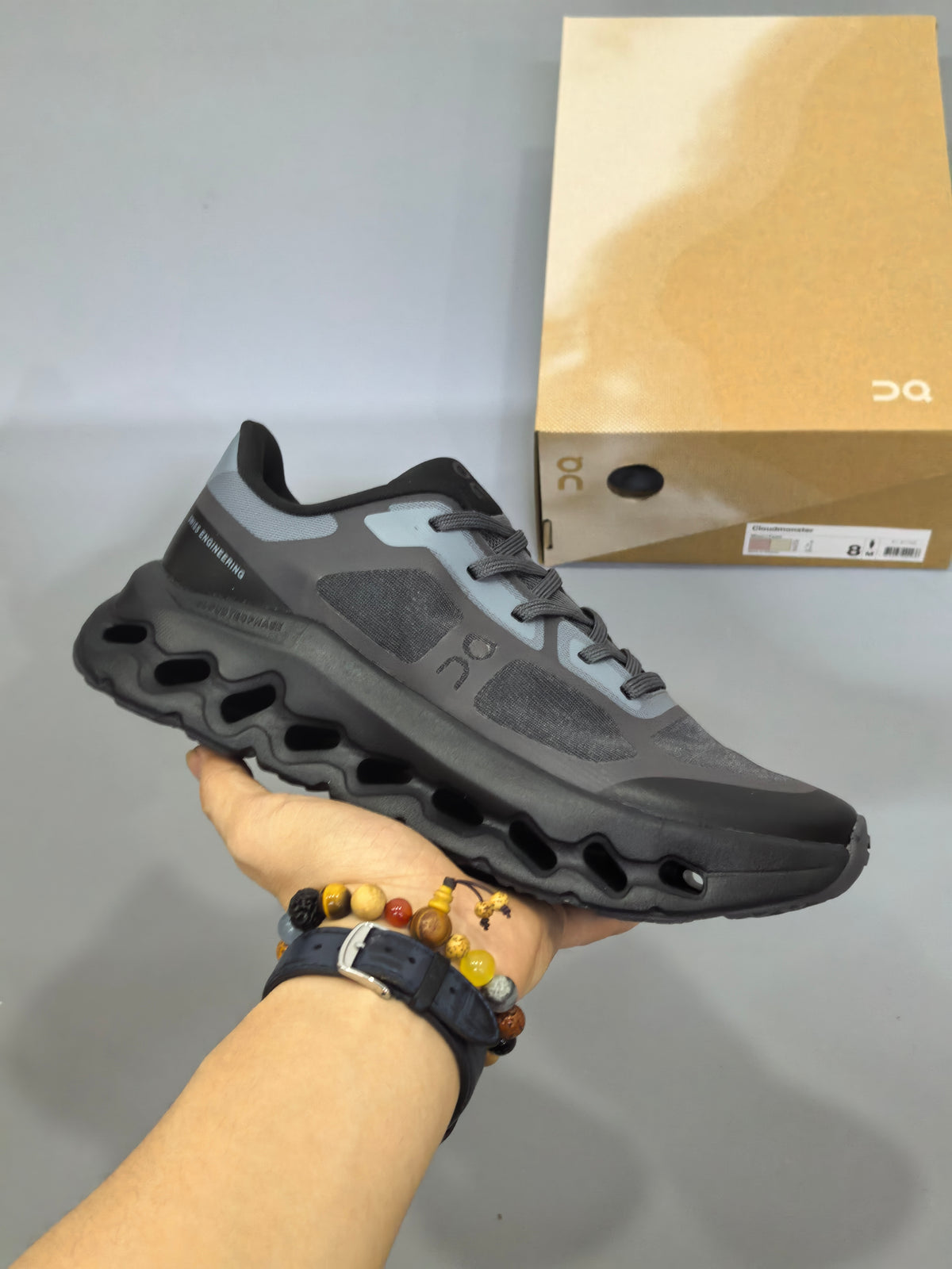 ON Cloudultra Pro Shoes