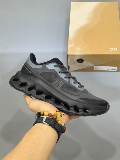 ON Cloudultra Pro Shoes