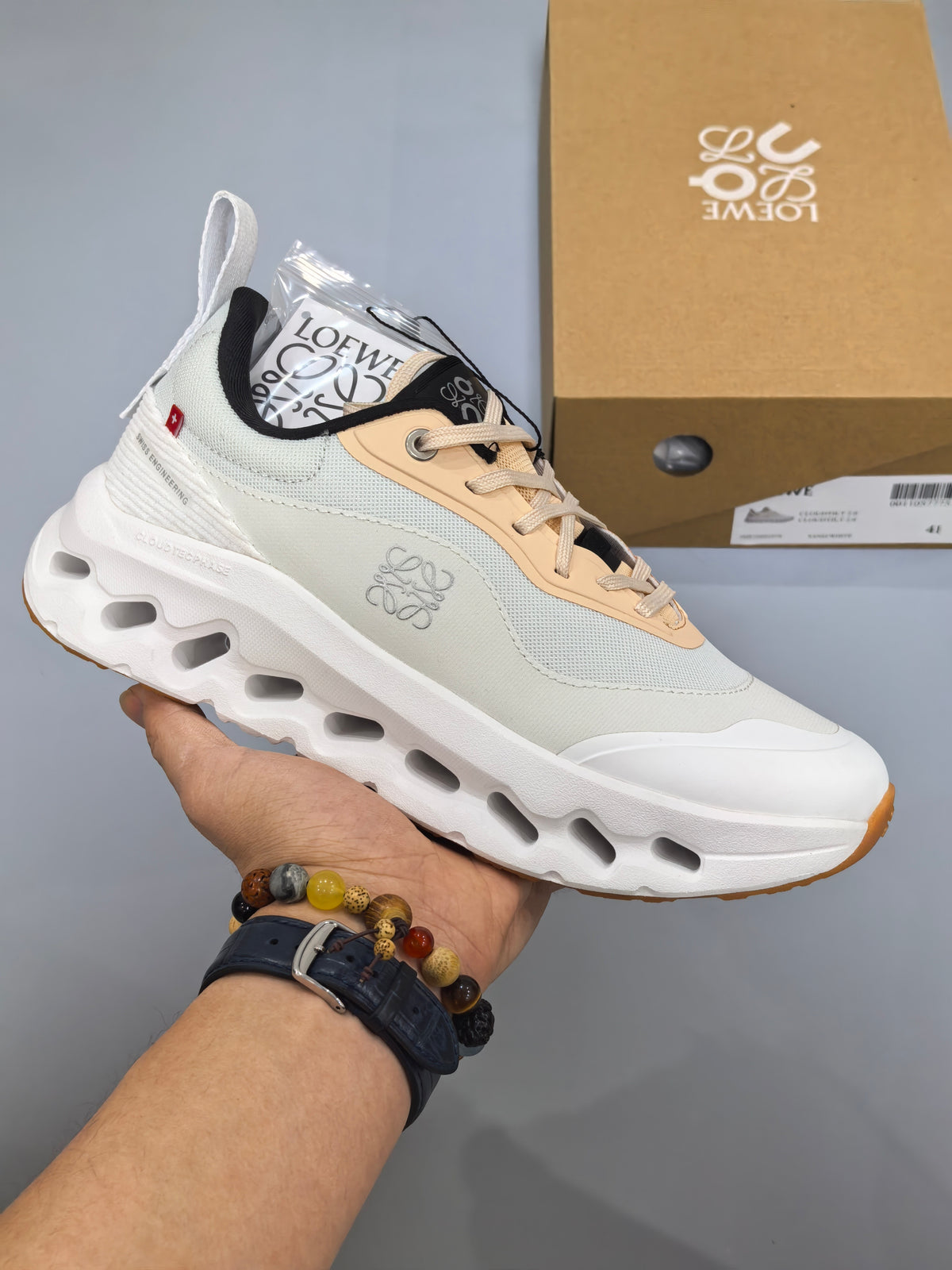 ON Cloudultra Pro Shoes